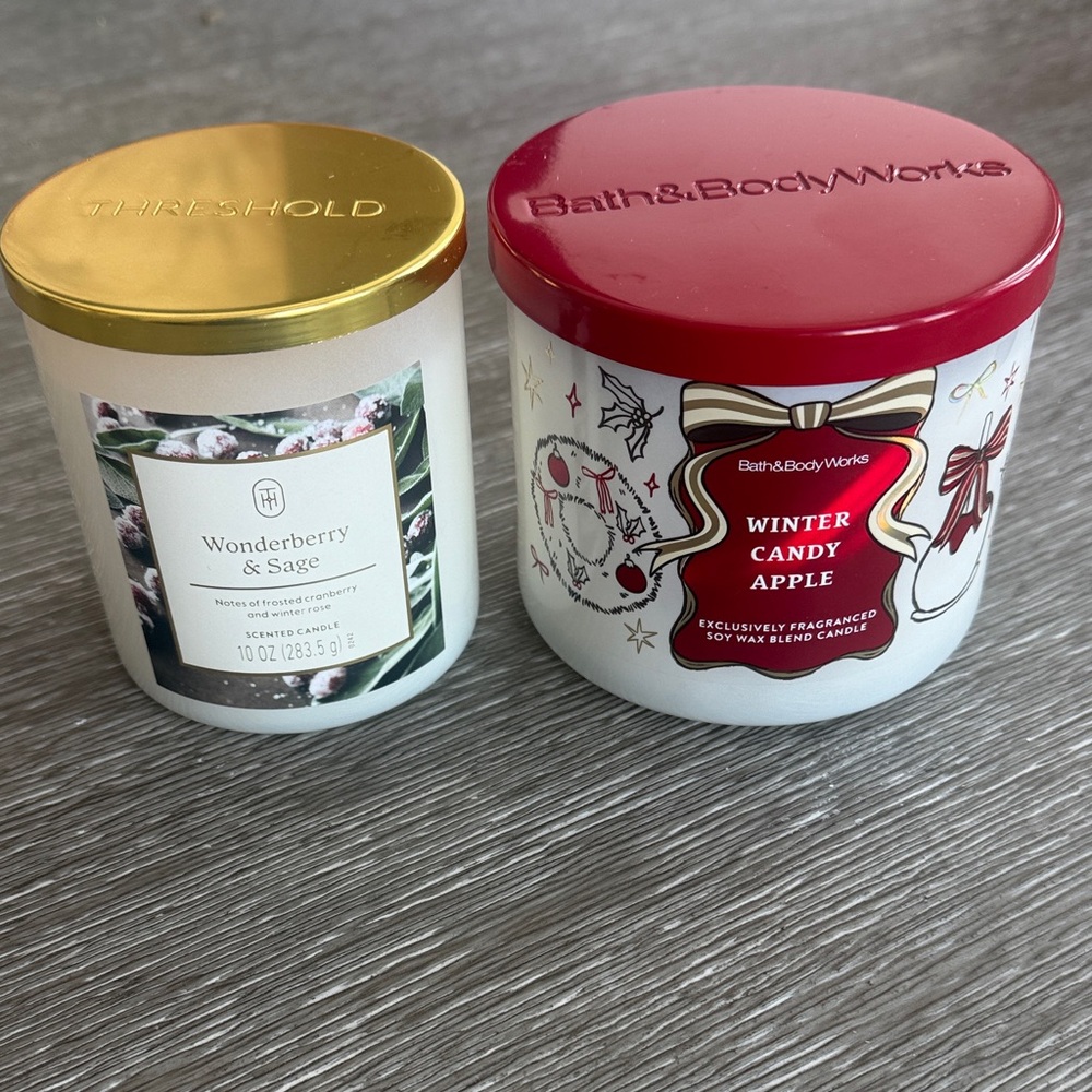 Bath & Body Works Winter Candy Apple Candle - Red and White